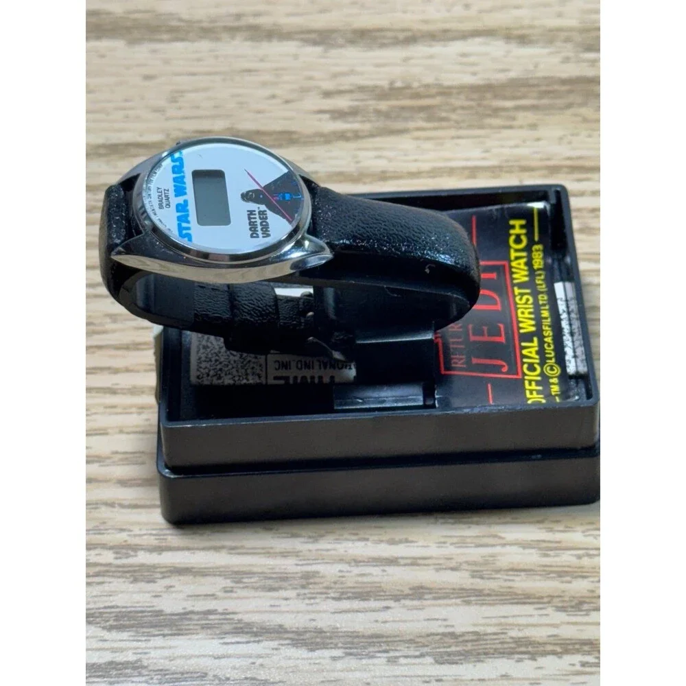 NOS Vintage Star Wars 1983 Return of The Jedi‎ Wrist Watch Darth Vader Bradley